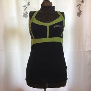 Jazzercise Athletic Top with built-in bra, size M, black & green Lyra
